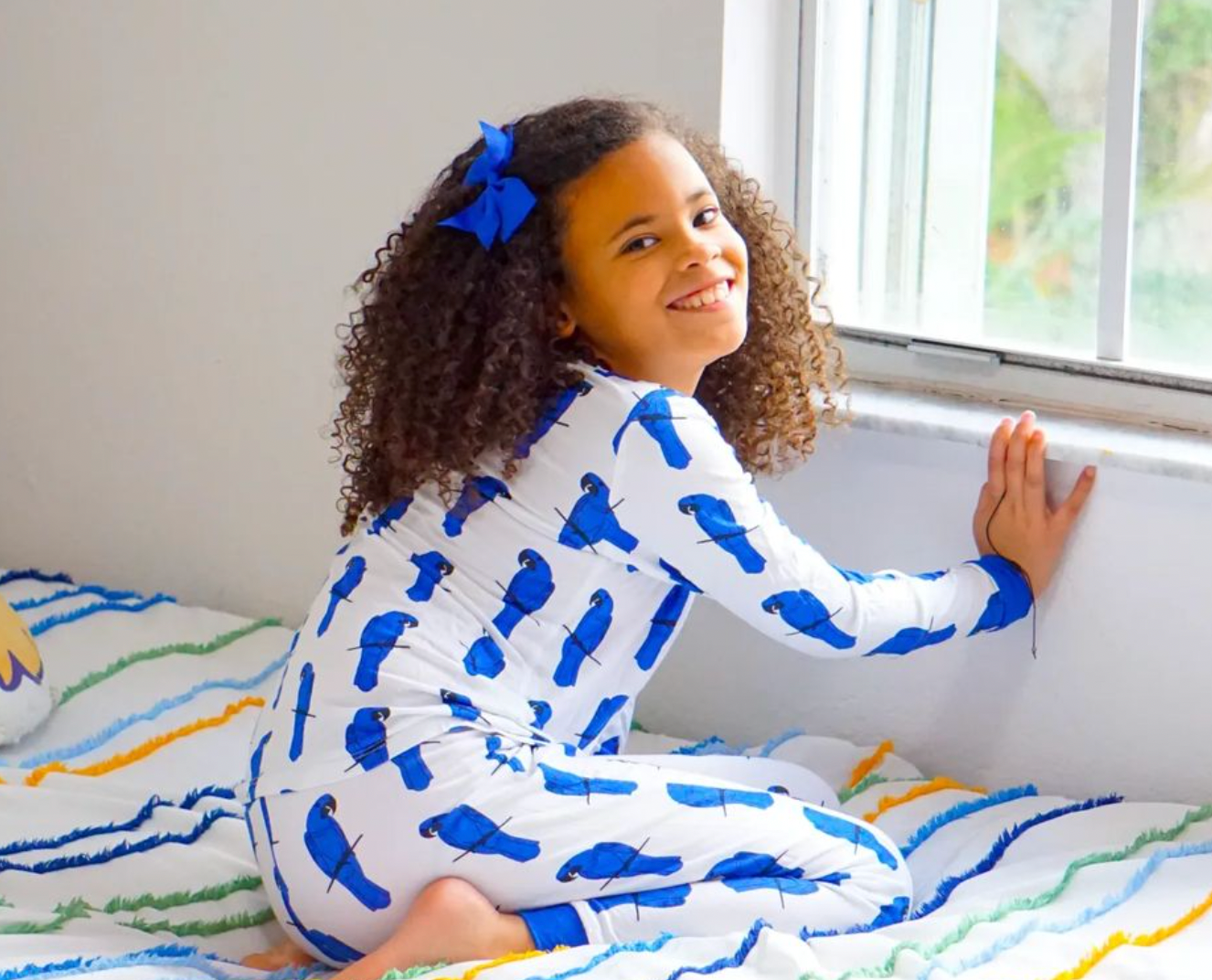 Kid's Unisex Moisture Wicking Ultra Soft Bamboo Pajama Set Blue Macaw | Jollin